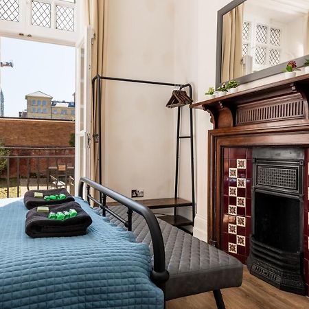 3 Bedroom Garden Apartment Opposite The Beach ブライトン エクステリア 写真