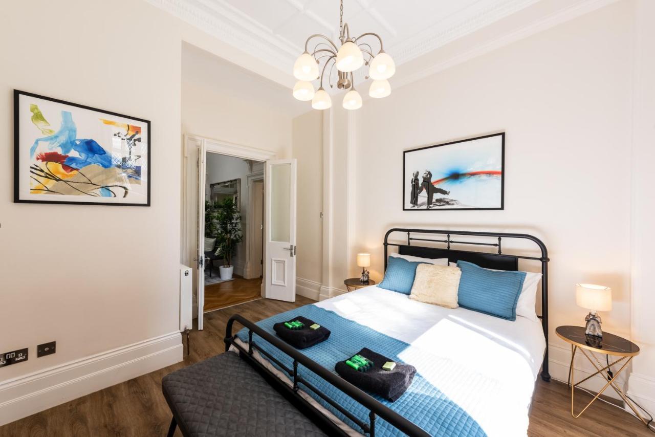 3 Bedroom Garden Apartment Opposite The Beach ブライトン エクステリア 写真
