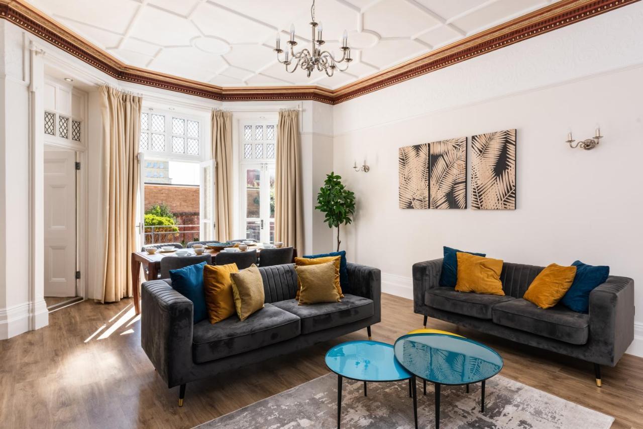 3 Bedroom Garden Apartment Opposite The Beach ブライトン エクステリア 写真